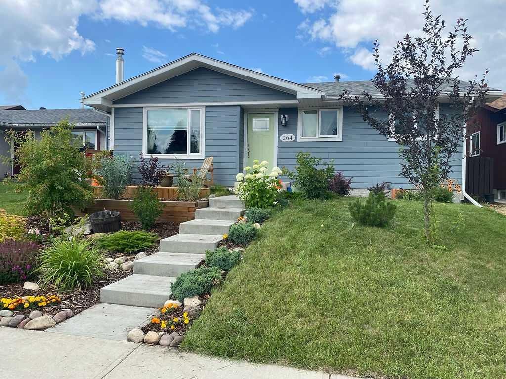 264 Midridge Crescent SE, Calgary — main listing photo