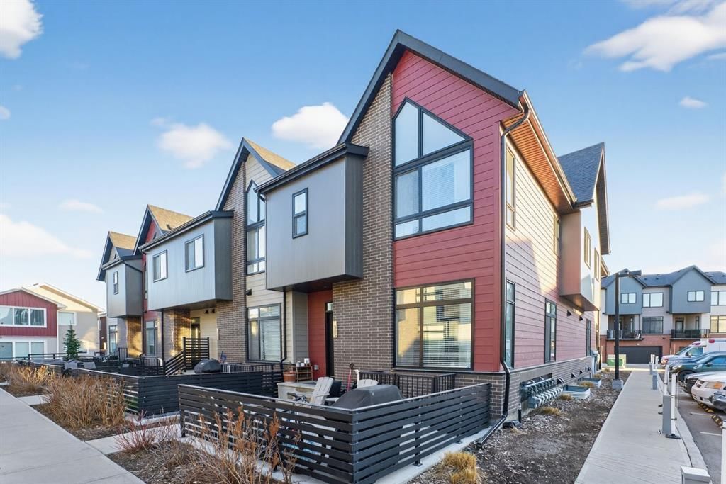 1305 Sage Meadows Gardens NW, Calgary — photo 3 of 27