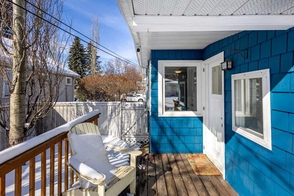 928 18A Street NE, Calgary — photo 4 of 34