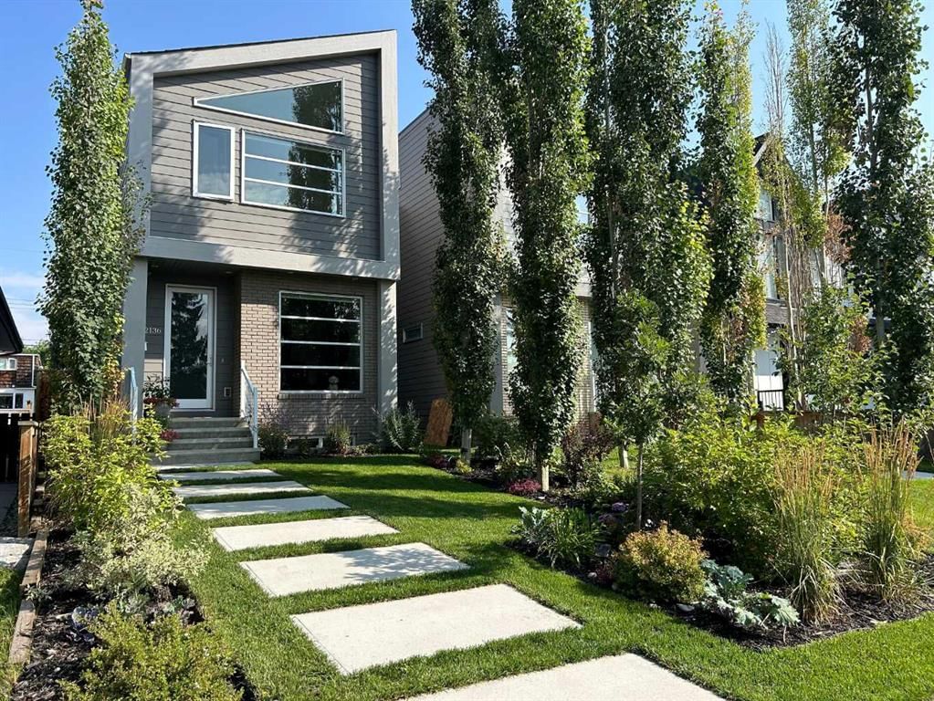 2136 53 Avenue SW, Calgary — main listing photo