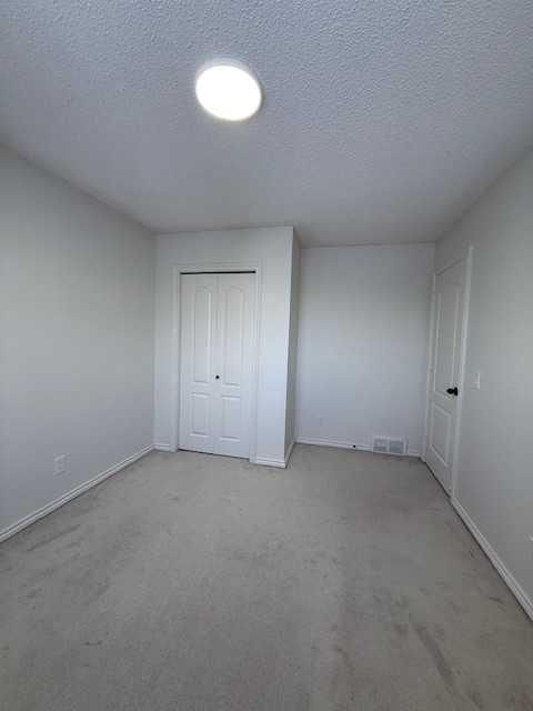 42 Somerside Place SW, Calgary — photo 3 of 24