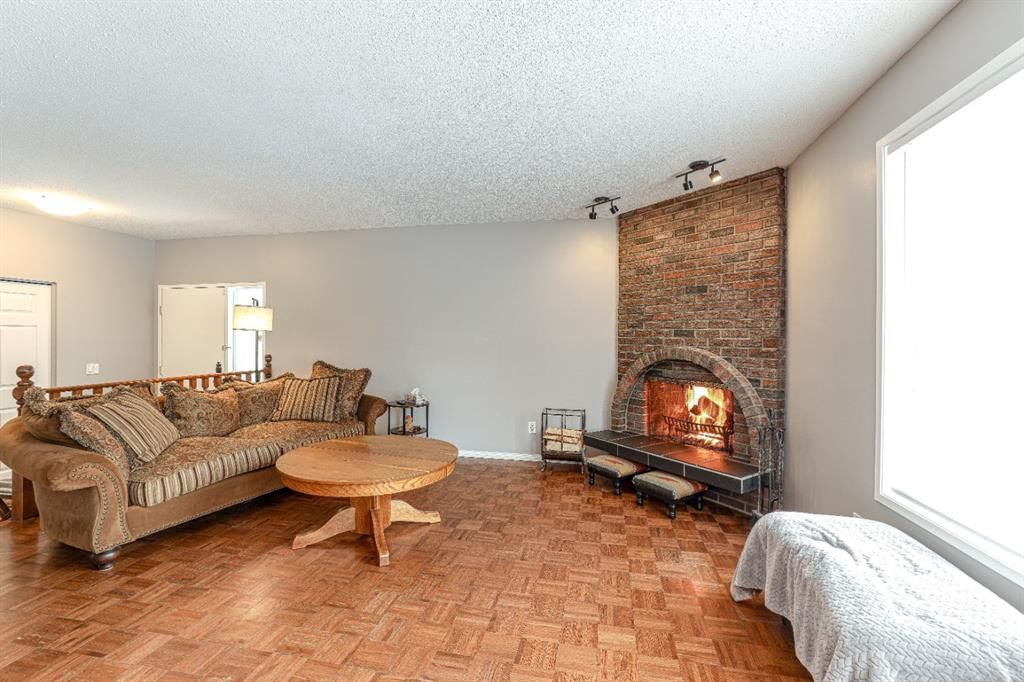 824 Whitemont Drive NE, Calgary — photo 3 of 48