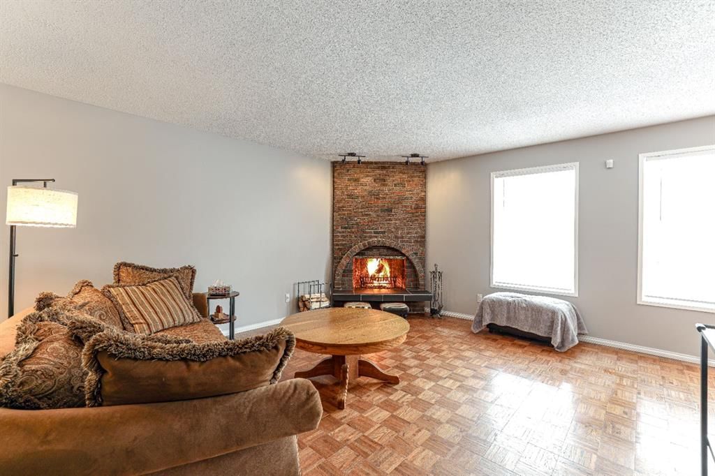 824 Whitemont Drive NE, Calgary — photo 4 of 48