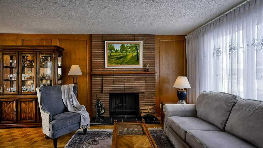 103 Rundlehorn Crescent NE, Calgary — photo 5 of 46