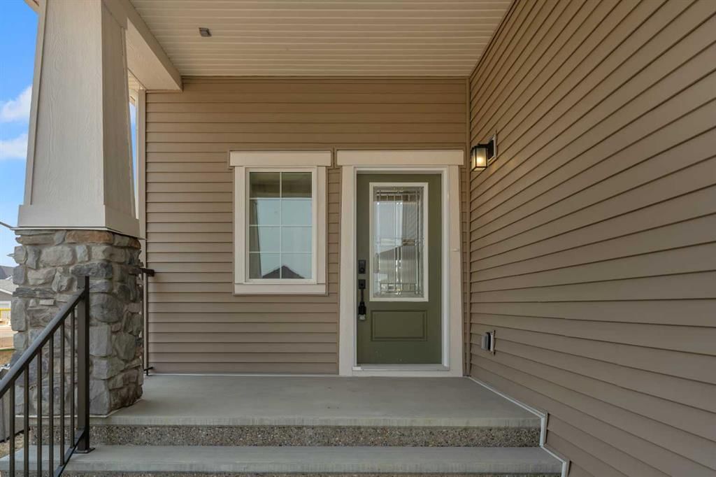 458 Baywater Green SW, Airdrie — photo 2 of 48