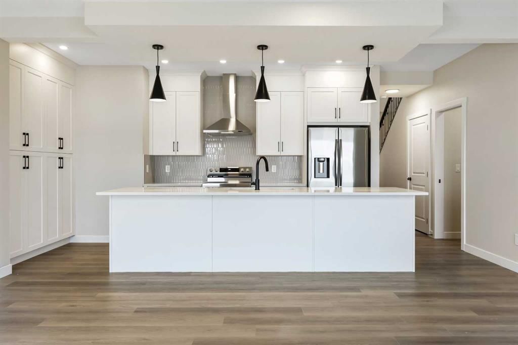 825 Baywater Place SW, Airdrie — photo 3 of 10