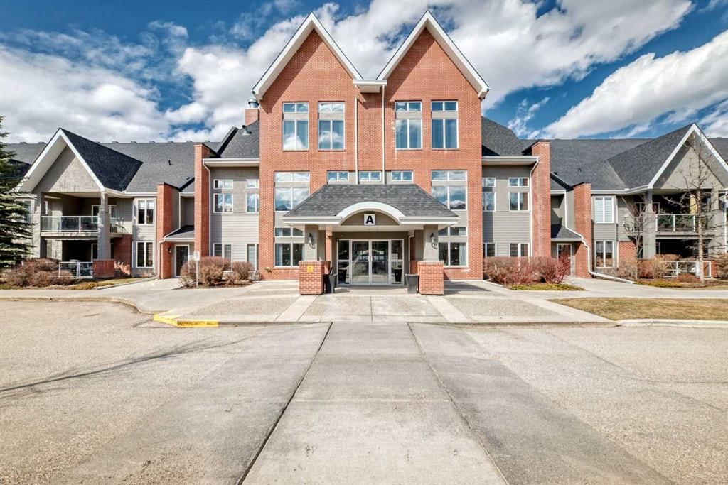 276, 15 Everstone Drive SW, Calgary — main listing photo