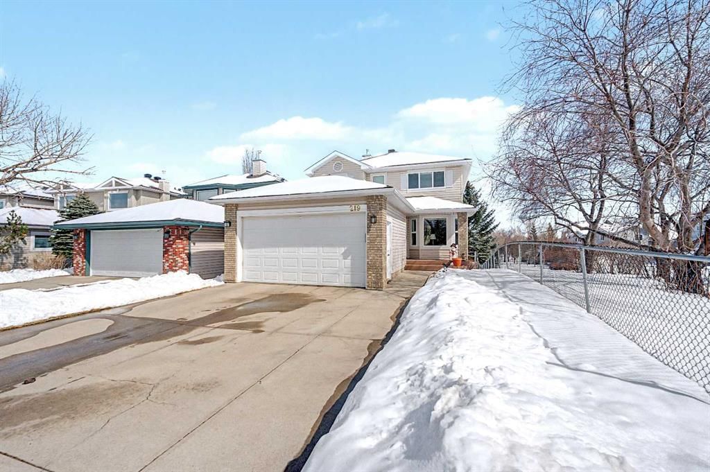 219 Hidden Ranch Circle NW, Calgary — main listing photo