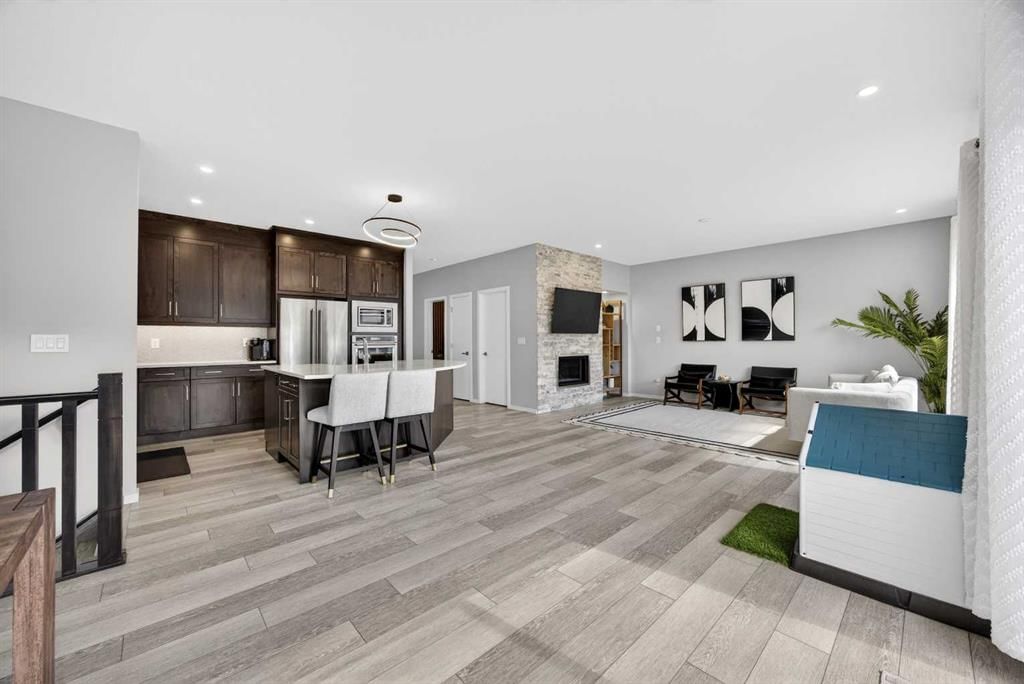 73 Yorkstone Heath SW, Calgary — photo 5 of 50