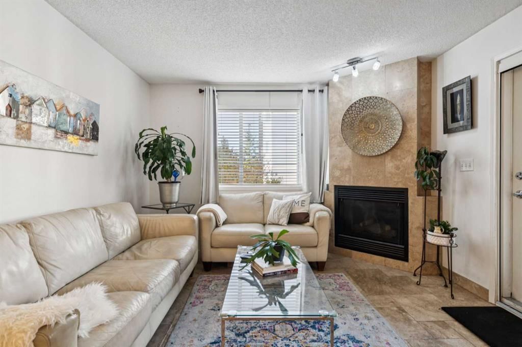 204, 30 Sierra Morena Mews SW, Calgary — photo 4 of 22