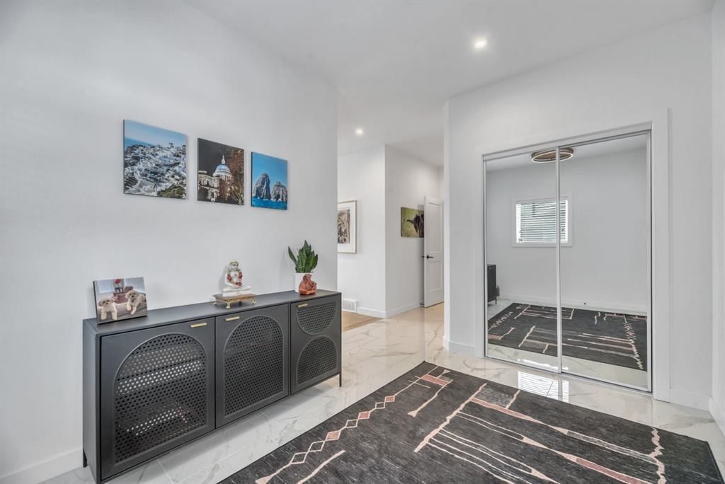 201 Spring Willow Street SW, Calgary — photo 4 of 50