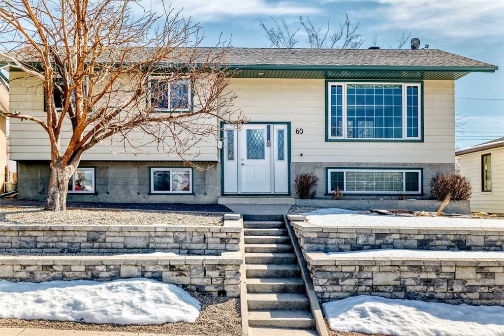 60 Huntham Road NE, Calgary — photo 2 of 50