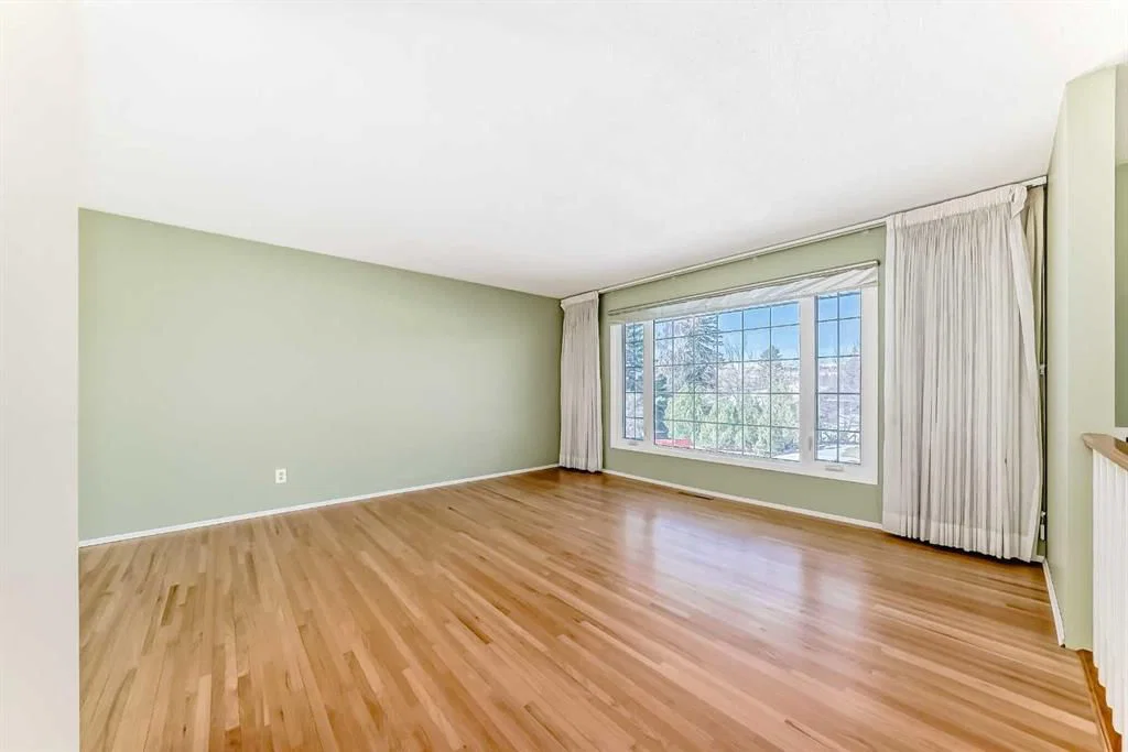 60 Huntham Road NE, Calgary — photo 4 of 50