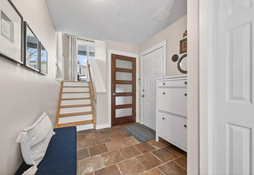 86 Inglewood Point SE, Calgary — photo 5 of 28