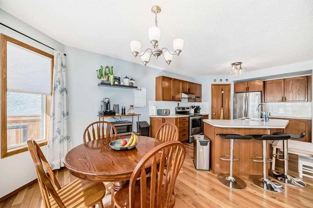 15 Citadel Meadow Grove NW, Calgary — photo 4 of 50
