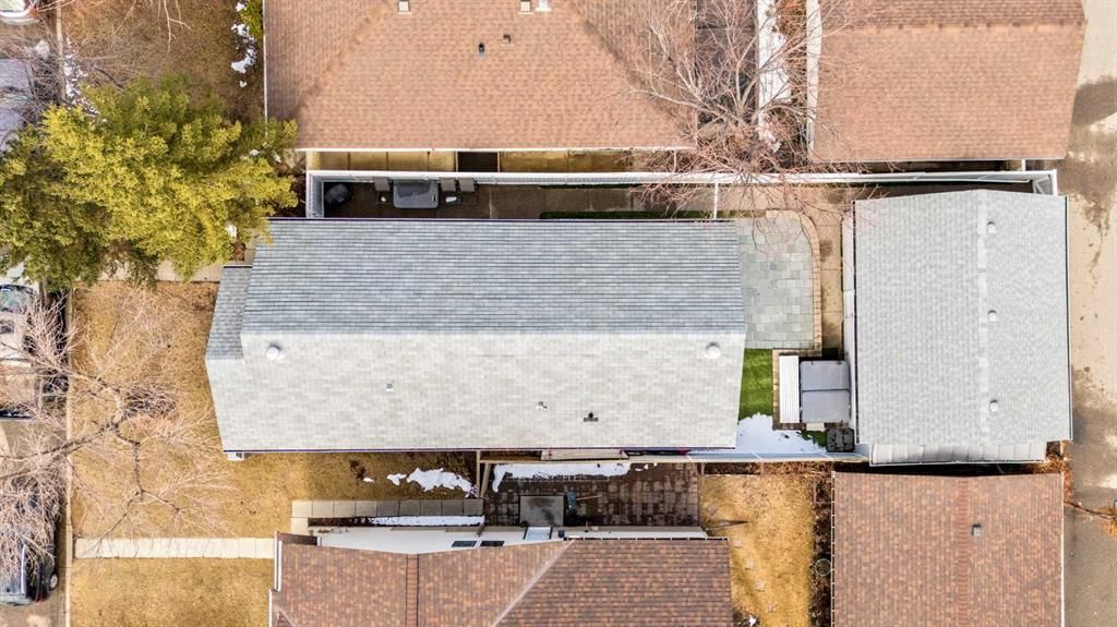 28 Riverbirch Place SE, Calgary — photo 4 of 38