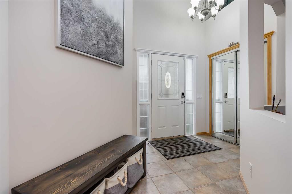 96 Chapala Square SE, Calgary — photo 2 of 39