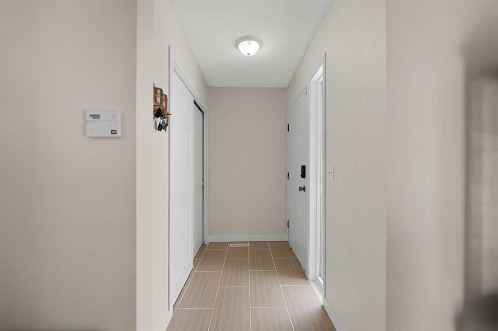 79 Macewan Meadow Rise NW, Calgary — photo 4 of 46