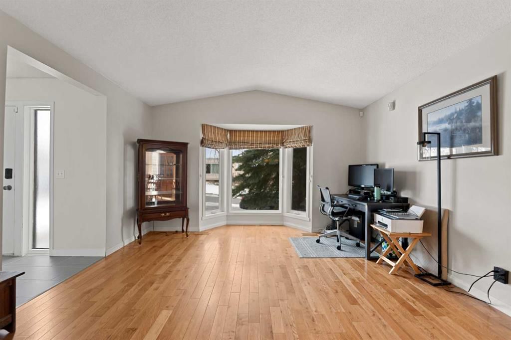 79 Macewan Meadow Rise NW, Calgary — photo 5 of 46