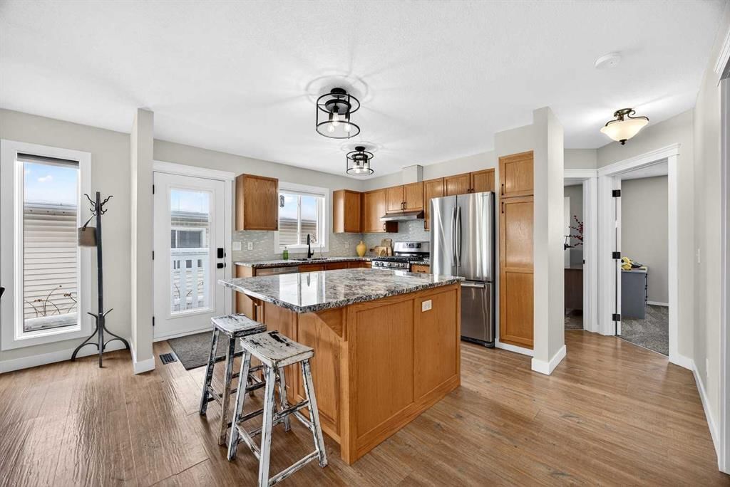 161 Coventry Place NE, Calgary — photo 4 of 44