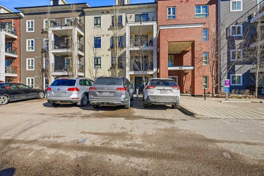 2102, 279 Copperpond Common SE, Calgary — photo 3 of 40