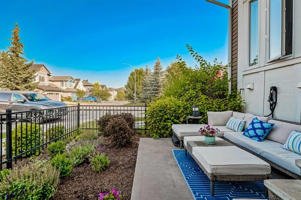 56 Auburn Bay Close SE, Calgary — photo 2 of 41