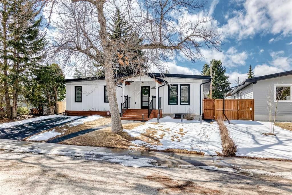 6303 Louise Road SW, Calgary — main listing photo