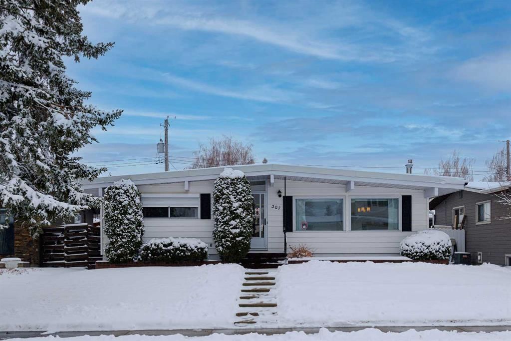 307 Wascana Road SE, Calgary — main listing photo