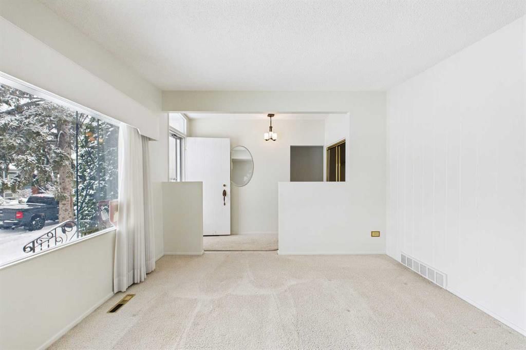307 Wascana Road SE, Calgary — photo 4 of 39