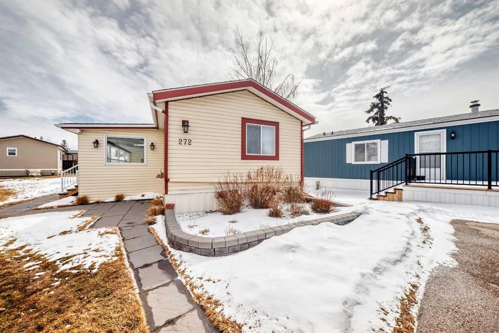 272 Burroughs Circle NE, Calgary — main listing photo