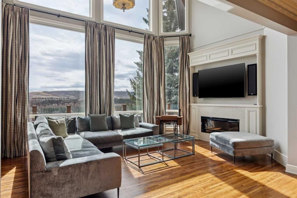 58 Scimitar View NW, Calgary — photo 5 of 50