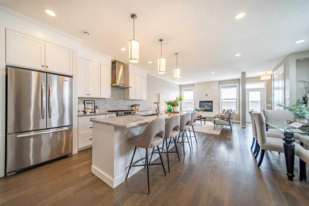 3524 41 Street SW, Calgary — photo 5 of 42