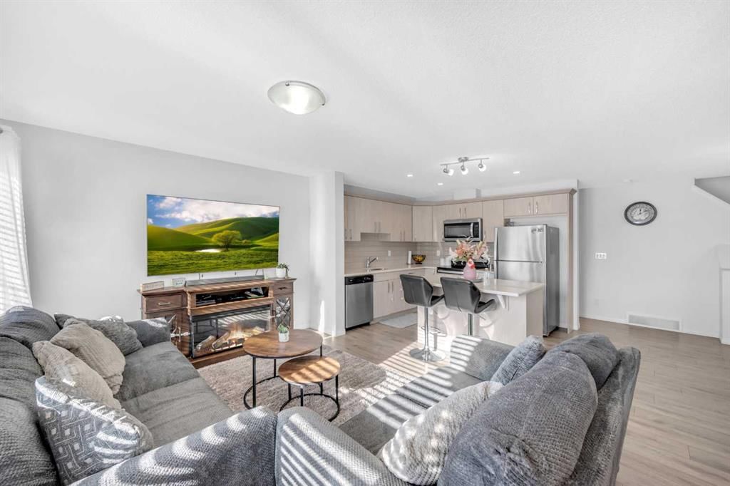 1148 140 Avenue NW, Calgary — photo 5 of 49