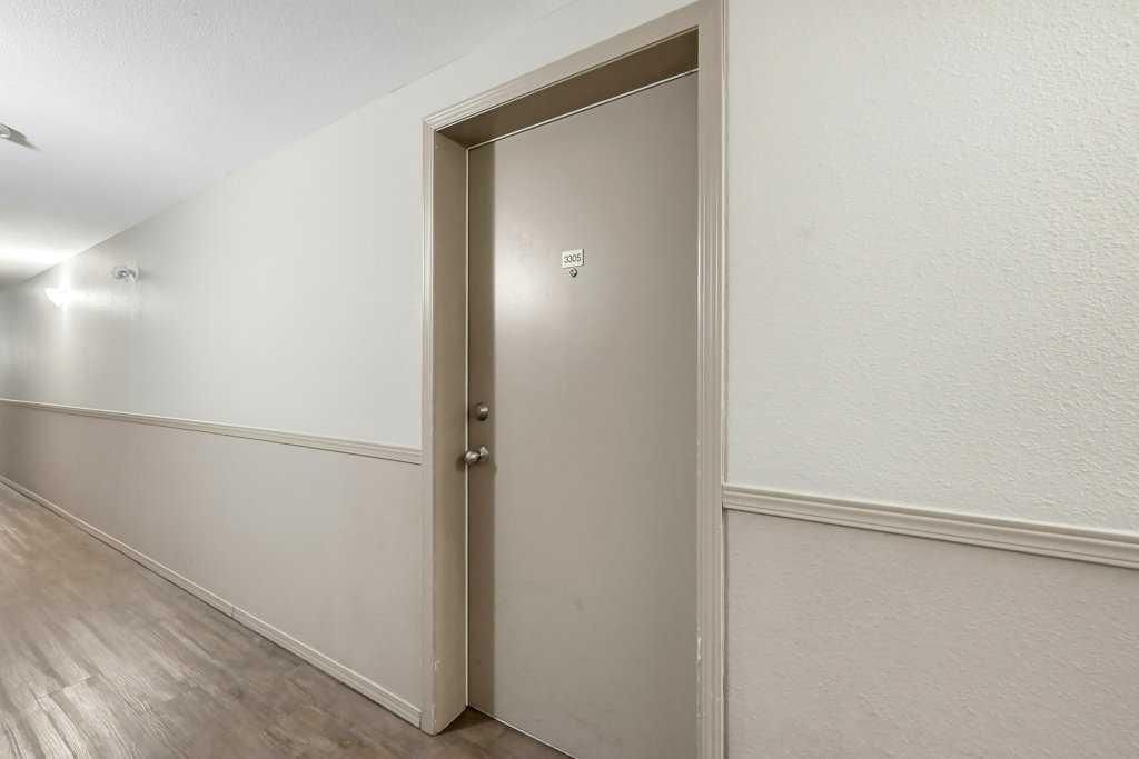 3305, 60 Panatella Street NW, Calgary — photo 4 of 35