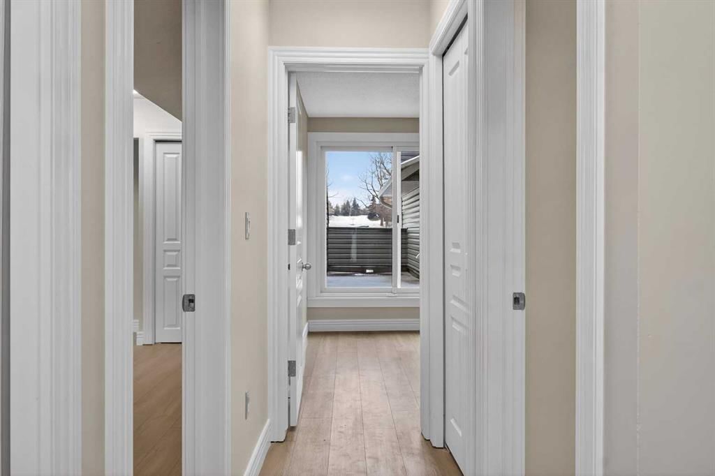217, 36 Glamis Green SW, Calgary — photo 5 of 29