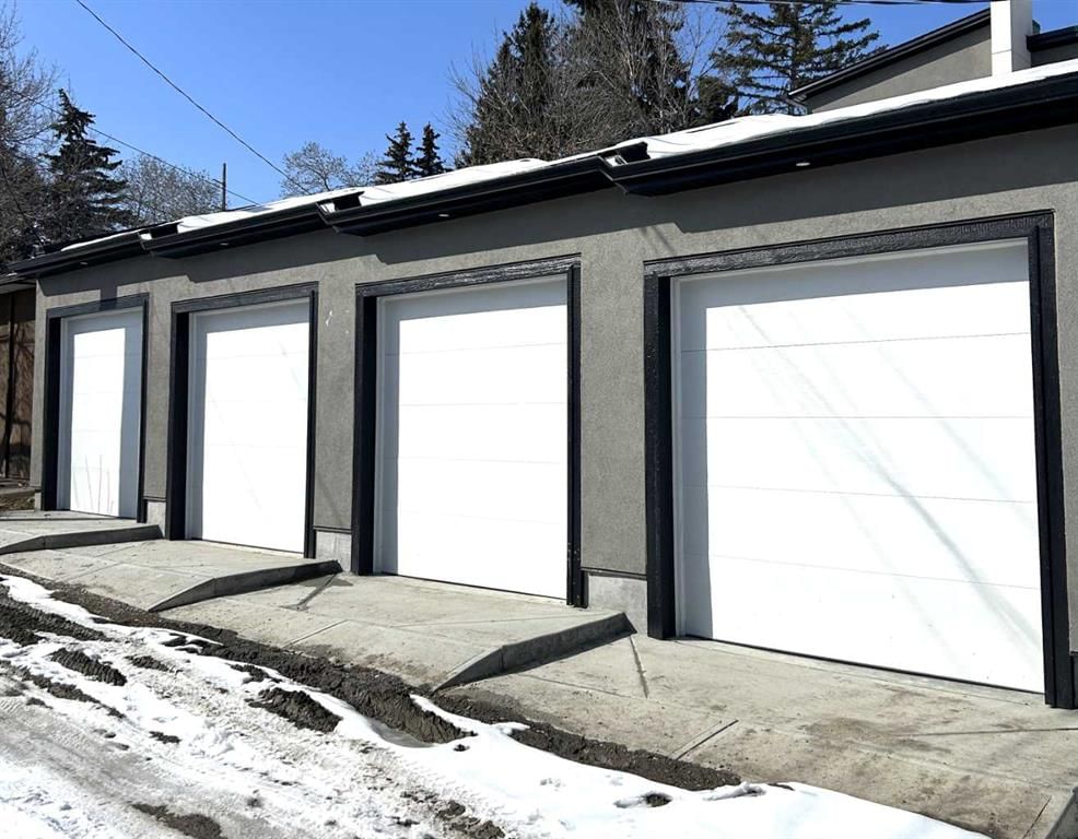 129 32 Avenue NE, Calgary — photo 2 of 21