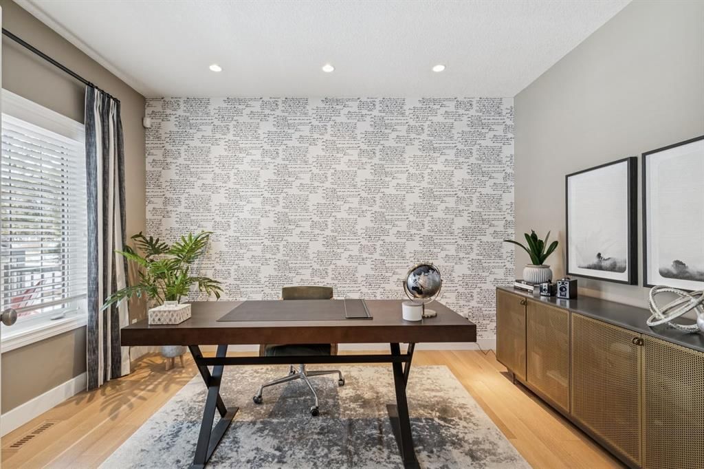 155 Somme Manor SW, Calgary — photo 3 of 50