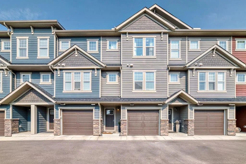 206 Cranbrook Square SE, Calgary — main listing photo