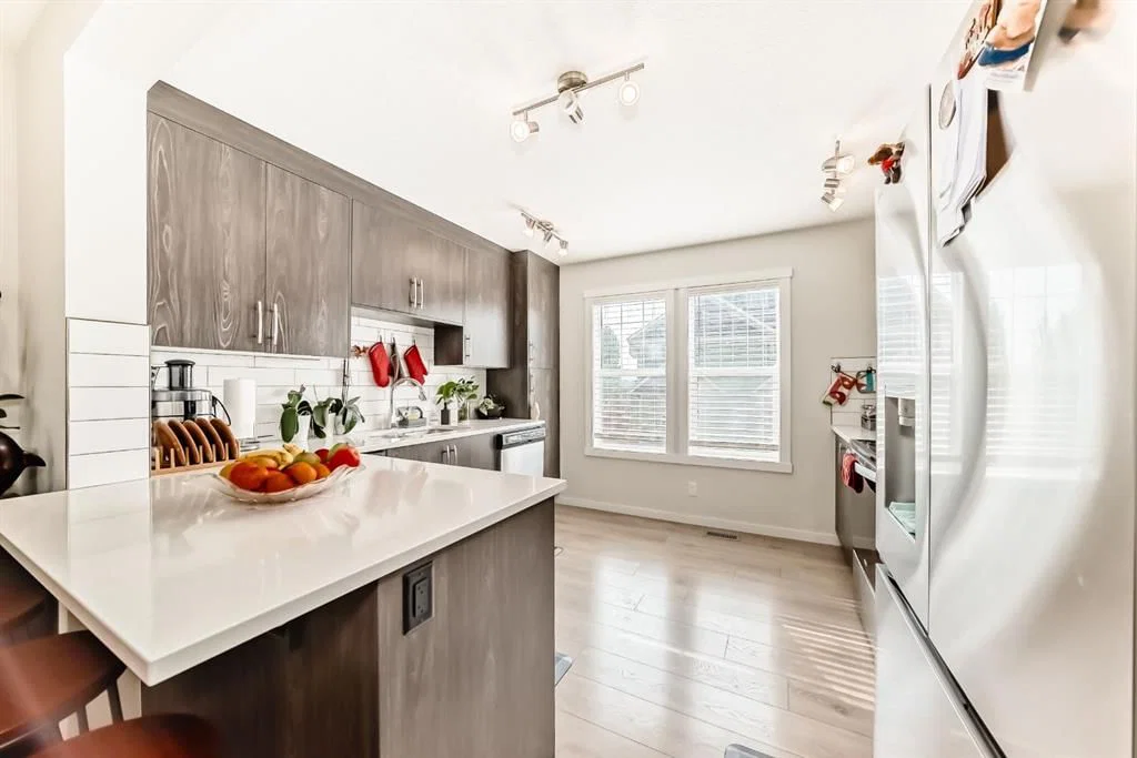 206 Cranbrook Square SE, Calgary — photo 3 of 39