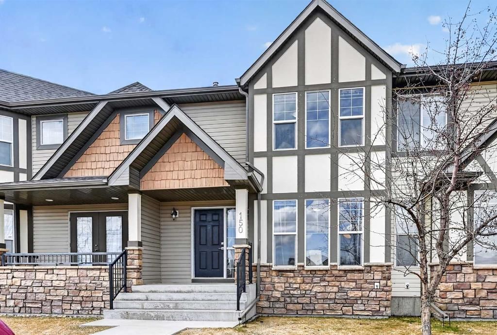 150 Everridge Common SW, Calgary — main listing photo
