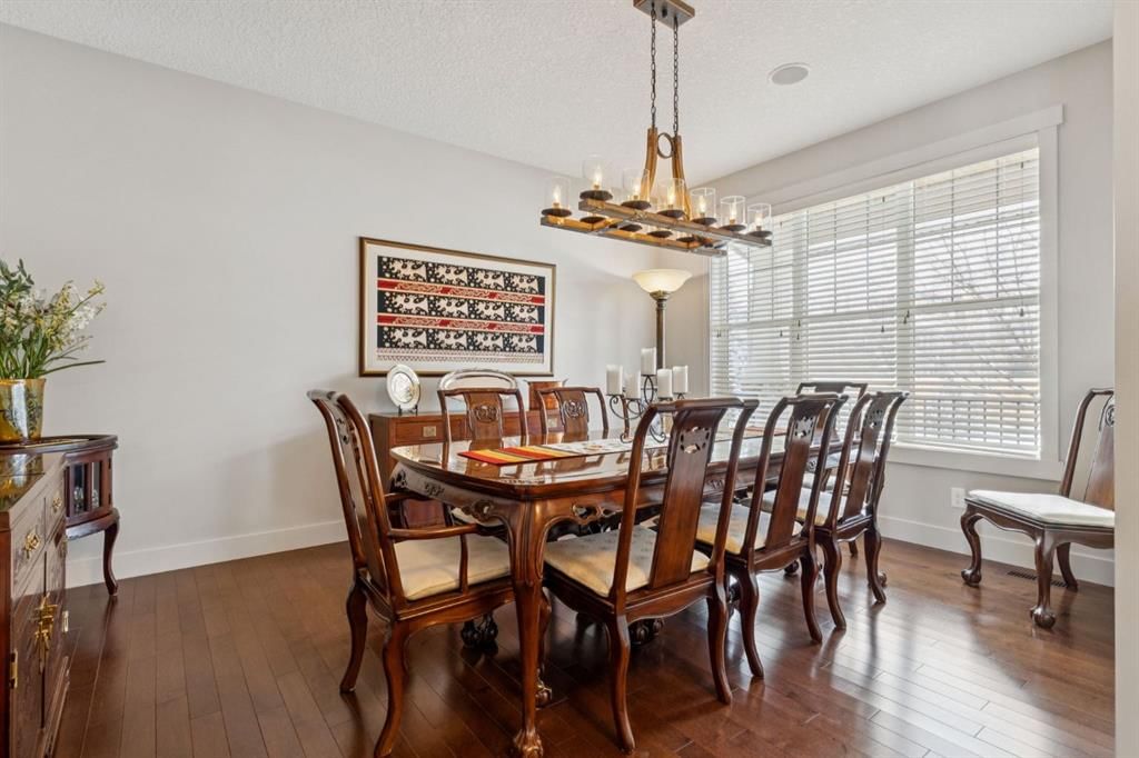62 Ascot Crescent SW, Calgary — photo 4 of 49