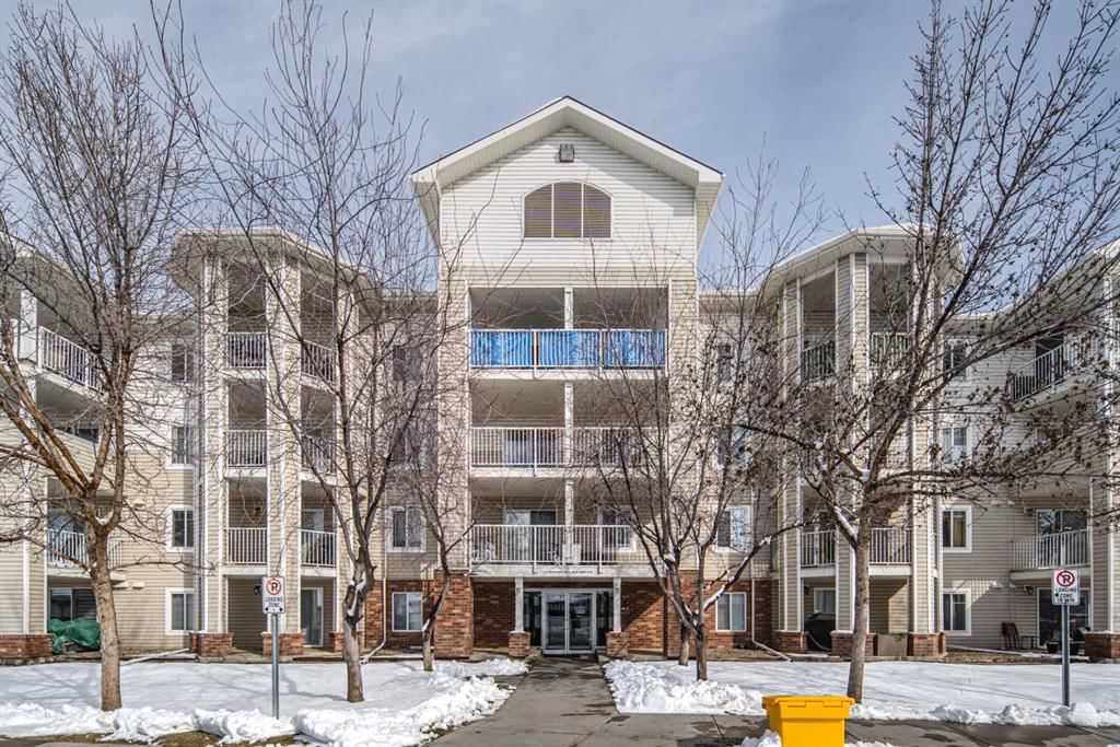 307, 17 Country Village Bay NE, Calgary — main listing photo