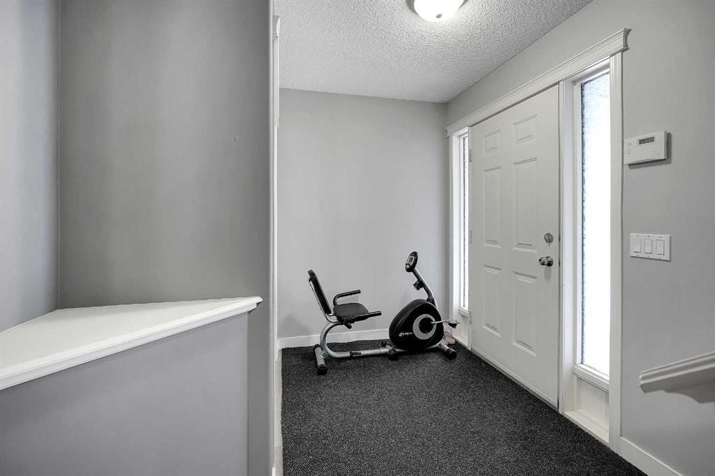 14 Marthas Close NE, Calgary — photo 3 of 46