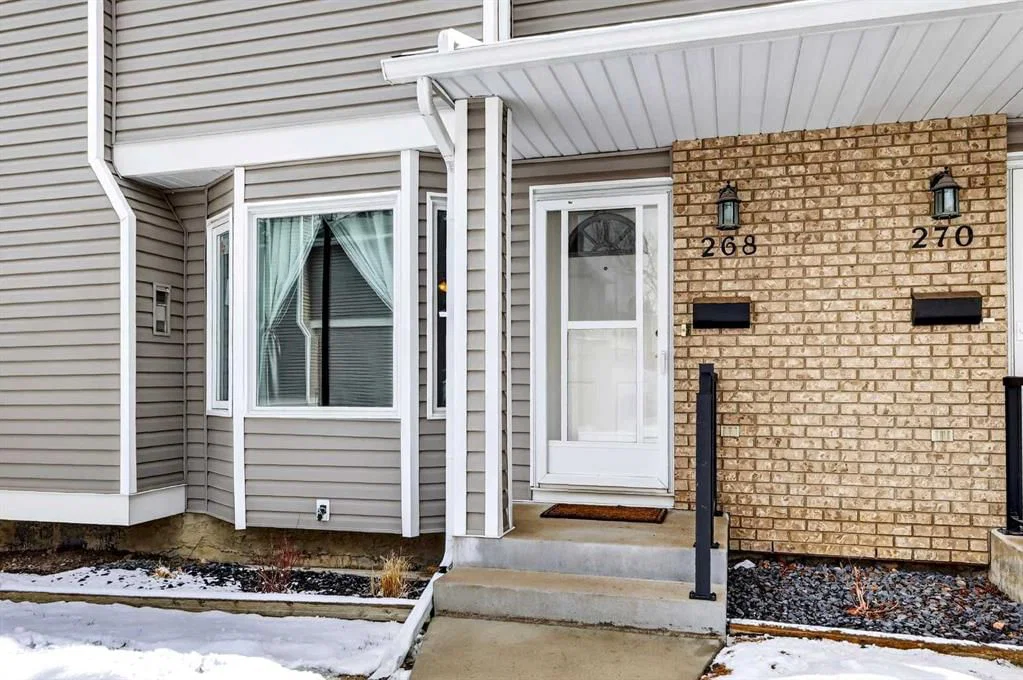 268 Cedarwood Park SW, Calgary — photo 4 of 48
