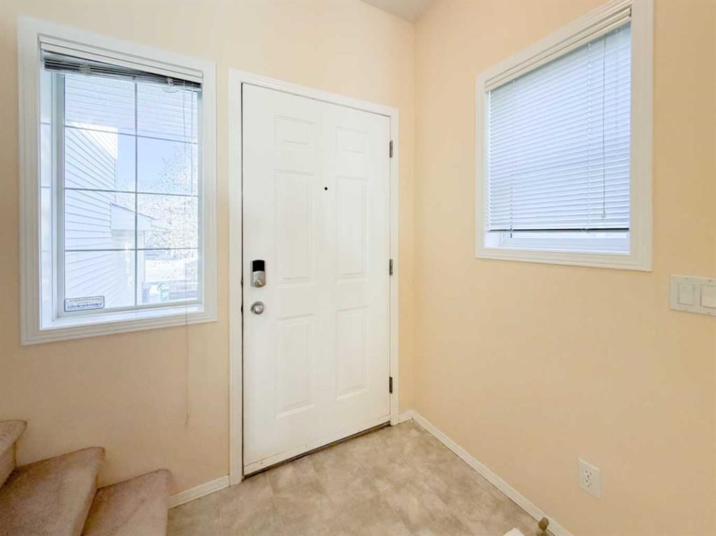 21 Panamount Hill NW, Calgary — photo 3 of 50