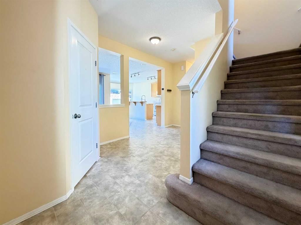 21 Panamount Hill NW, Calgary — photo 5 of 50