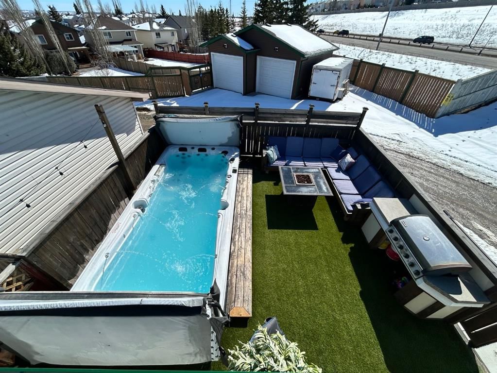 45 Hidden Hills Way NW, Calgary — photo 3 of 50