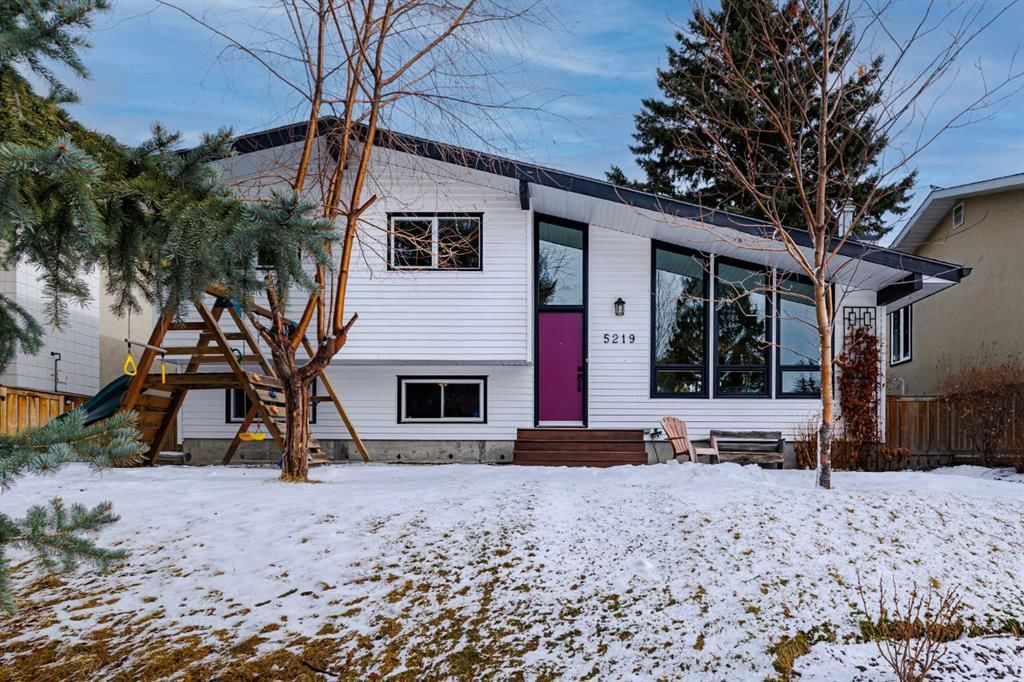 5219 Viceroy Drive NW, Calgary — main listing photo