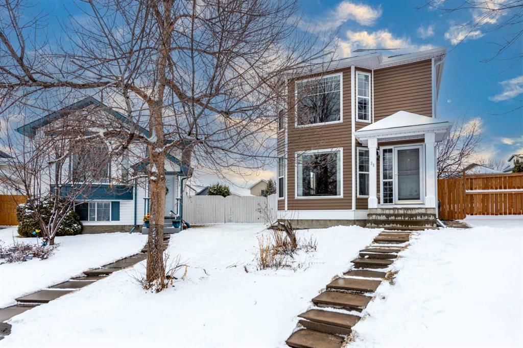 35 Somervale Place SW, Calgary — main listing photo