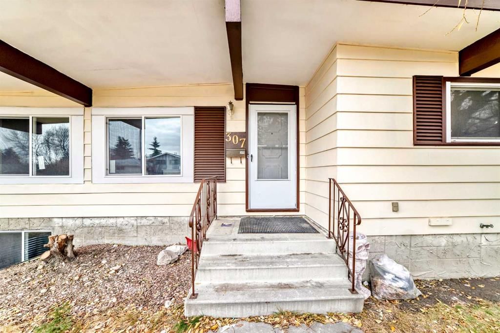 307 Huntridge Road NE, Calgary — photo 3 of 50